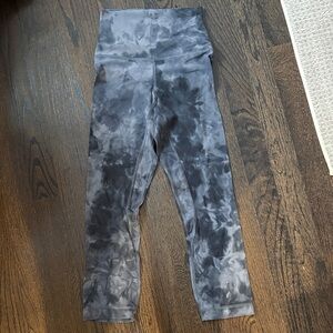 Lululemon Align High-Rise crop 21” Tie-Dye Gray Leggings